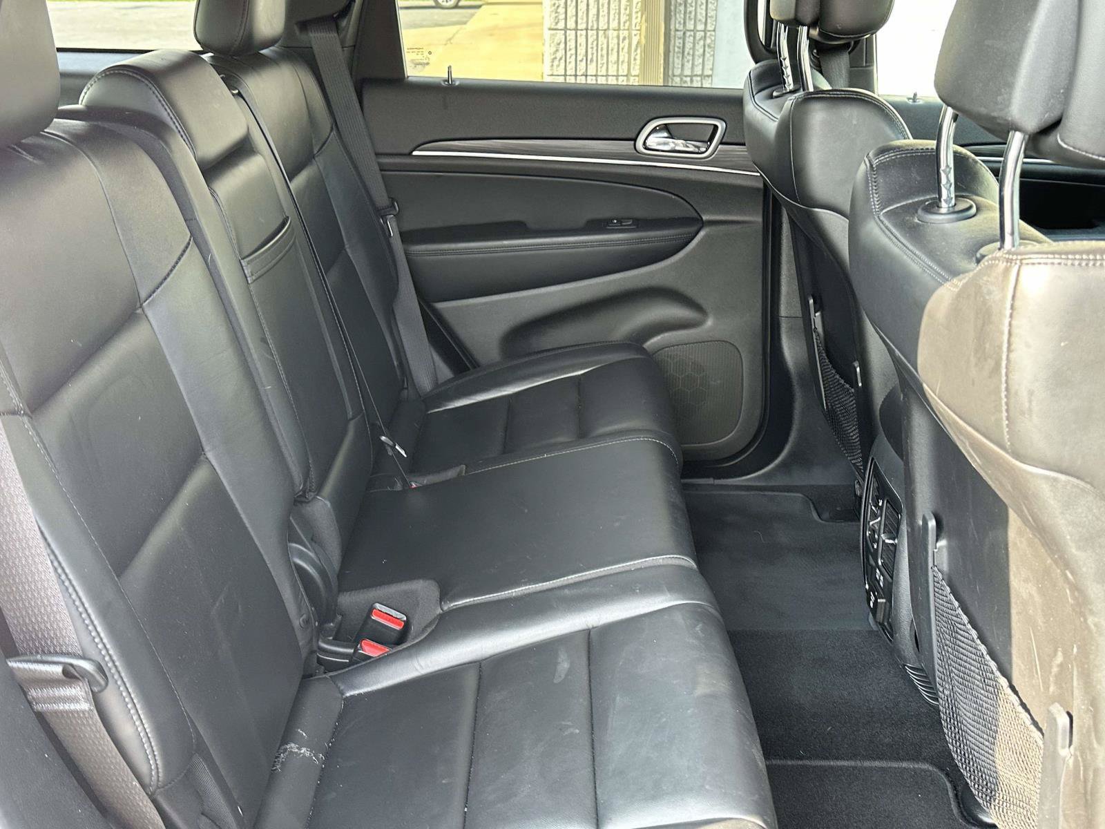 Used 2020 Jeep Grand Cherokee Limited AWD/4WD image 10