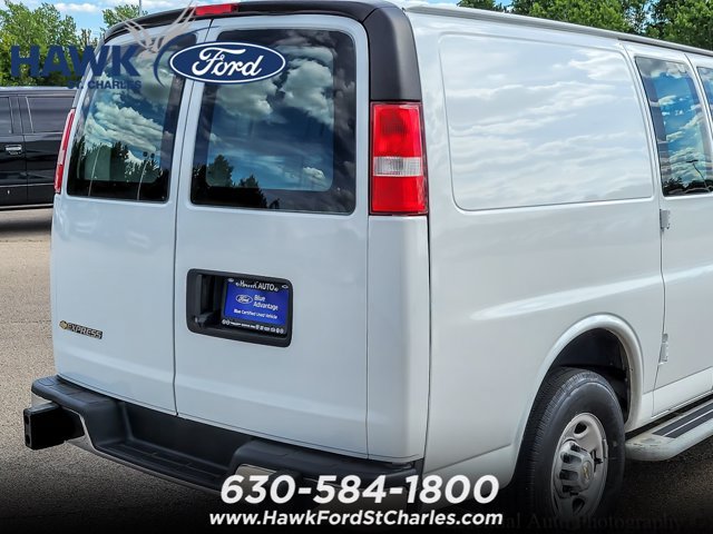 Used 2024 Chevrolet Express 2500 w/ Driver Convenience Package RWD image 6