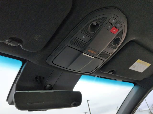 Used 2025 Genesis G70 2.5T image 20