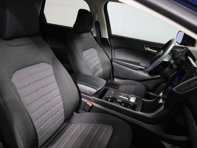 Certified 2024 Ford Edge SE w/ Black Appearance Package AWD/4WD image 10