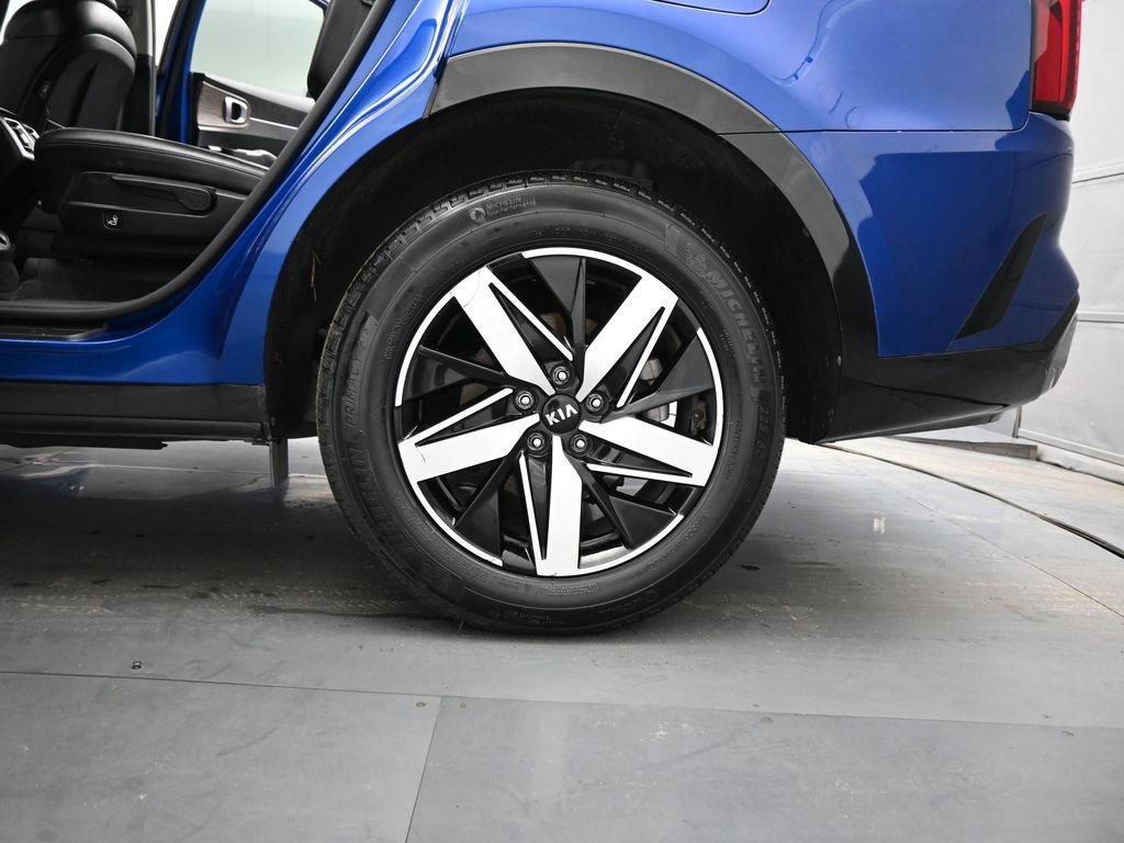 Used 2021 Kia Sorento EX image 21