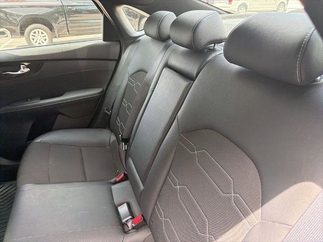 Used 2024 Kia Forte GT-Line w/ GT-Line Premium Package FWD image 11