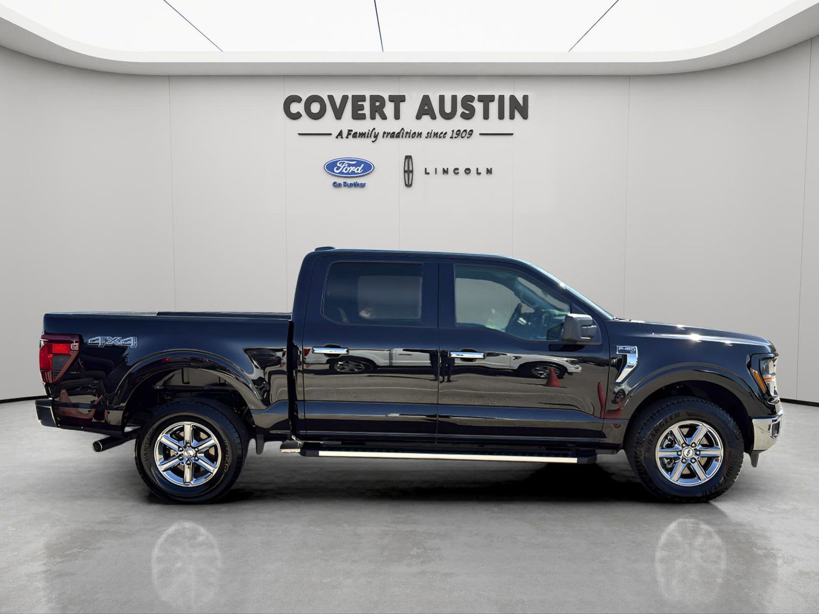 Certified 2025 Ford F150 XLT w/ Equipment Group 301A Standard image 6