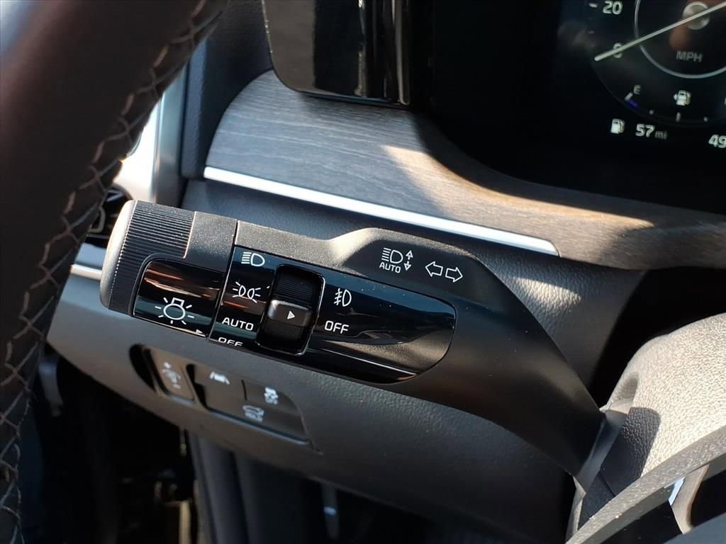 Used 2023 Kia Sorento SX Prestige image 22