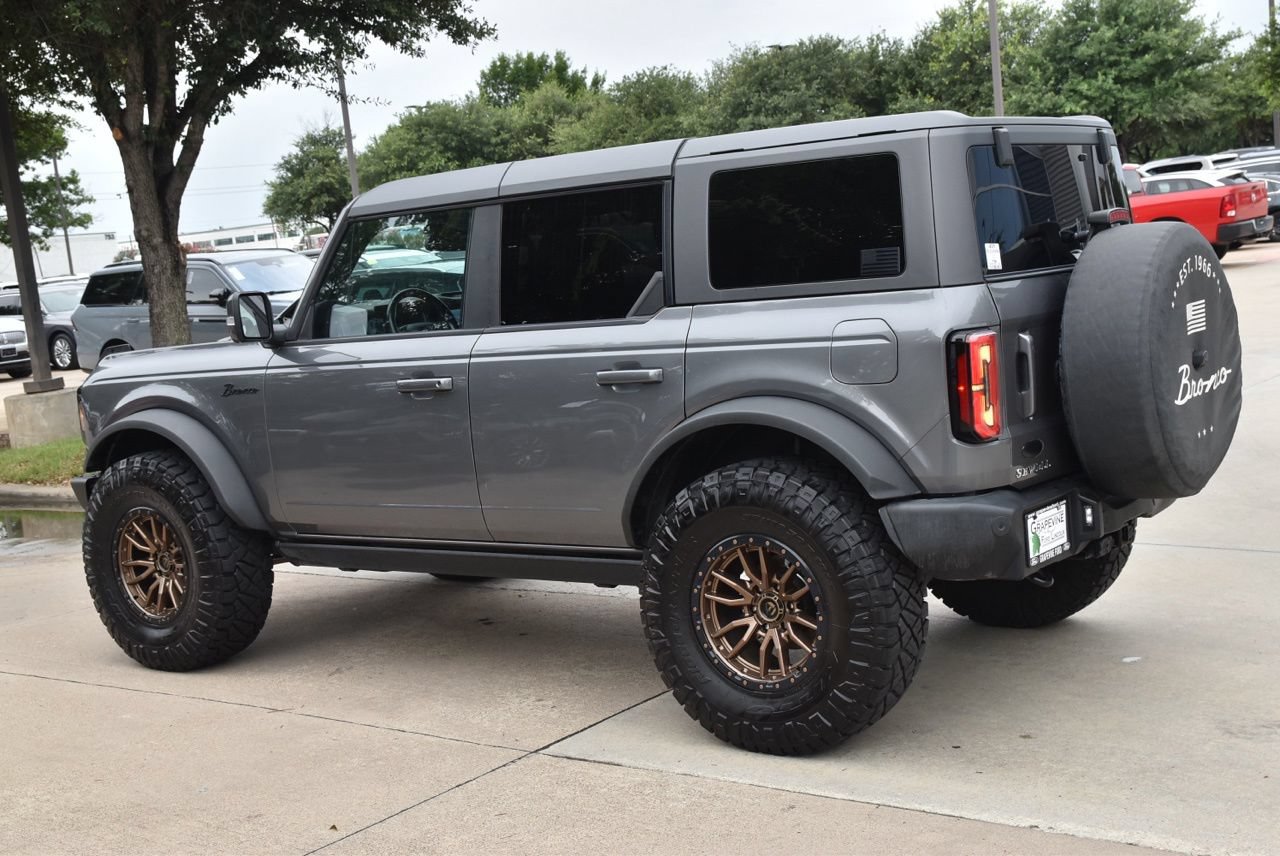 Certified 2023 Ford Bronco Outer Banks w/ Sasquatch Package AWD/4WD image 11