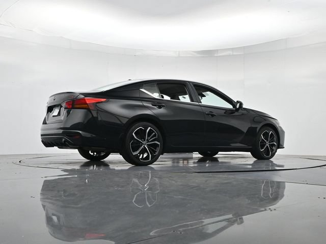 Used 2024 Nissan Altima 2.5 SR FWD image 31