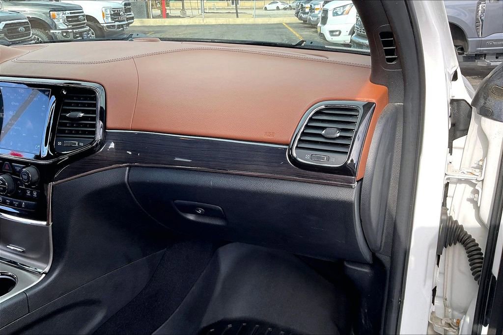 Used 2021 Jeep Grand Cherokee Overland AWD/4WD image 14