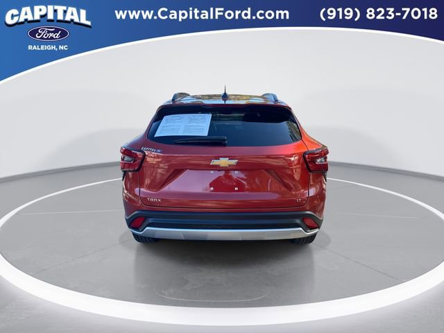 Used 2024 Chevrolet Trax LT image 5