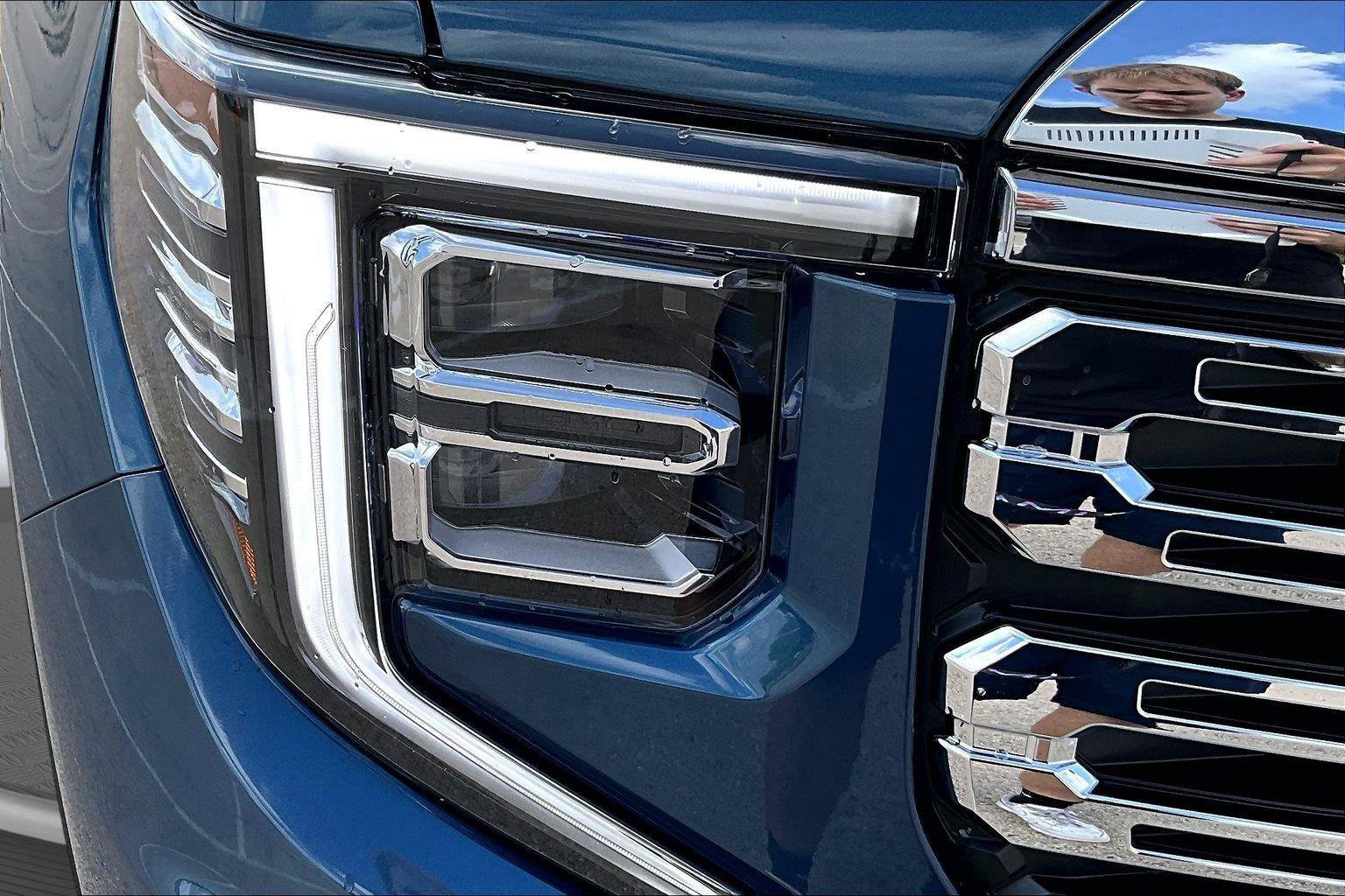 Used 2025 GMC Sierra 1500 Denali w/ Technology Package AWD/4WD image 31