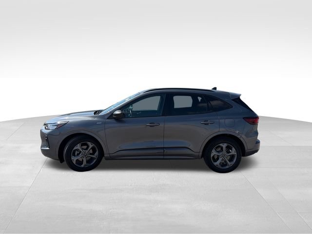 Certified 2023 Ford Escape ST-Line w/ Tech Pack #1 FWD image 3