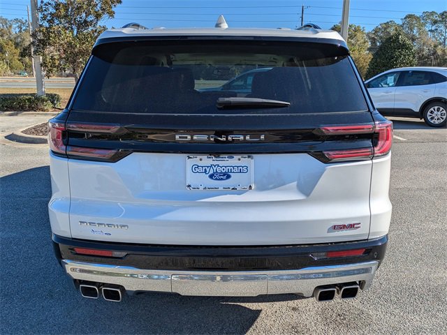 Used 2024 GMC Acadia Denali image 4