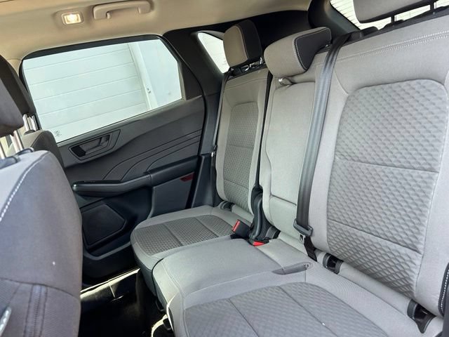 Certified 2022 Ford Escape SE w/ SE Sport Appearance Package AWD/4WD image 9