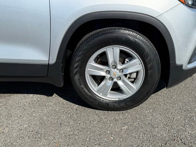 Used 2021 Chevrolet Trax LS FWD image 8