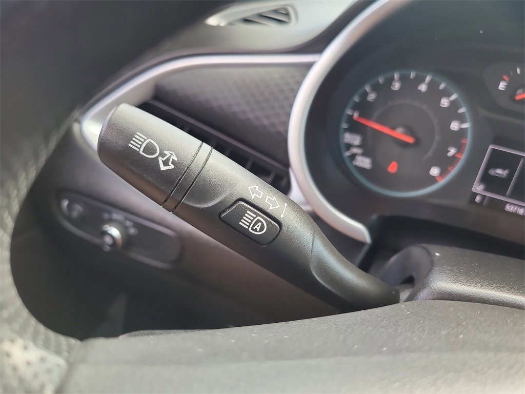 Used 2024 Chevrolet Malibu LT image 28