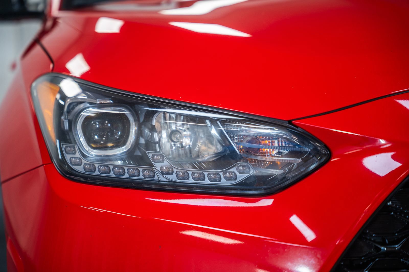 Used 2021 Hyundai Veloster N FWD image 13