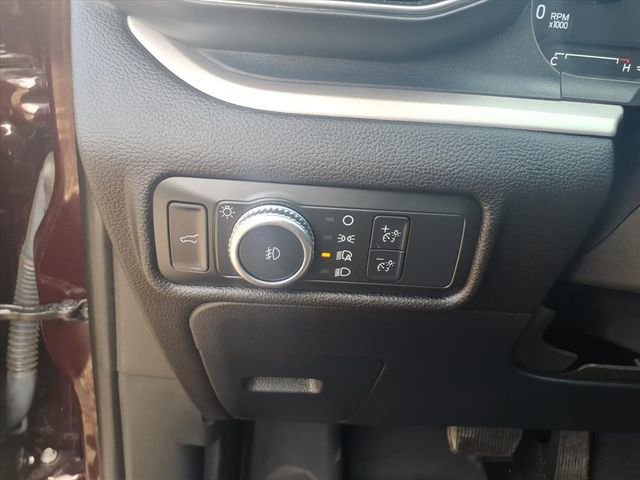 Certified 2022 Ford Explorer XLT w/ Equipment Group 202A image 17