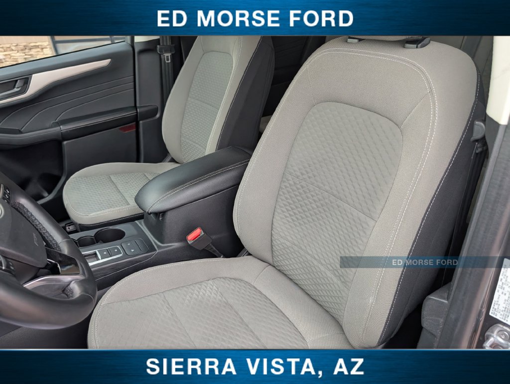 Certified 2022 Ford Escape SE w/ SE Sport Appearance Package FWD image 9
