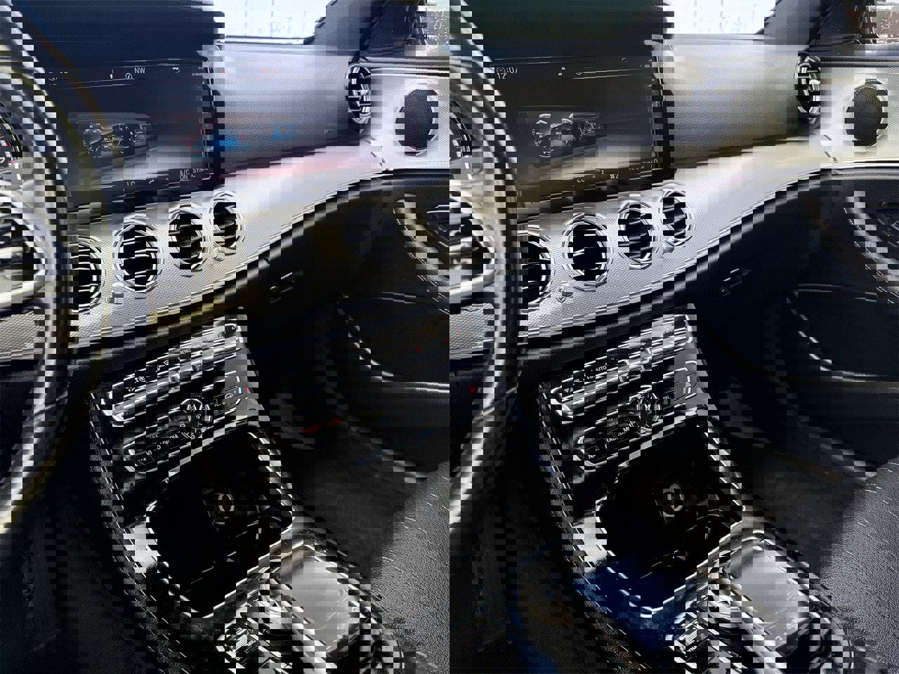 Used 2019 Mercedes-Benz E 300 w/ AMG Line Exterior image 16