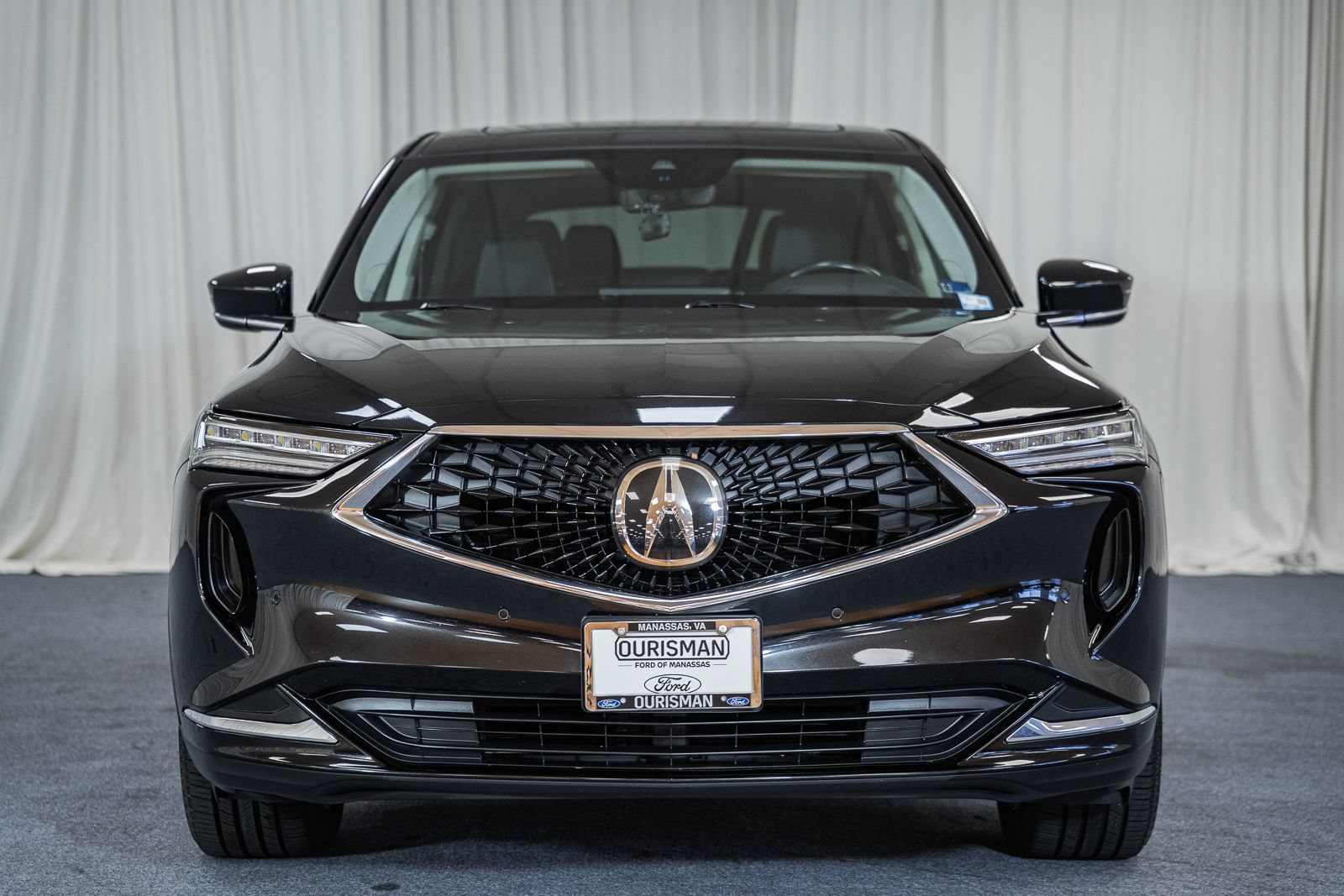 Used 2023 Acura MDX w/ Technology Package AWD/4WD image 2
