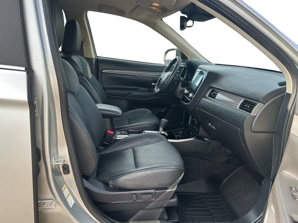 Used 2020 Mitsubishi Outlander SEL FWD image 22