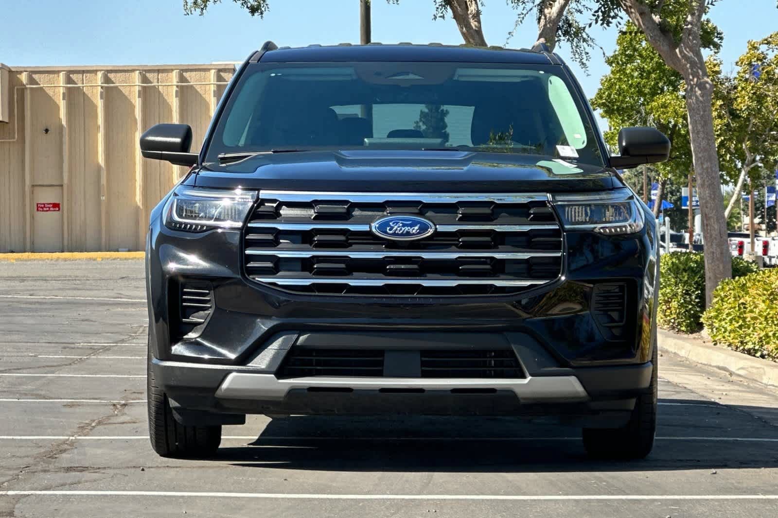 Certified 2025 Ford Explorer Active RWD image 11