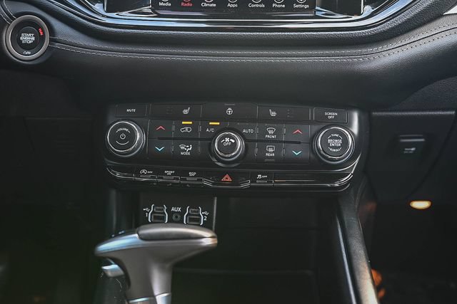 Used 2023 Dodge Durango SXT RWD image 15
