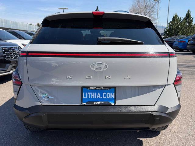 Used 2025 Hyundai Kona SEL image 8
