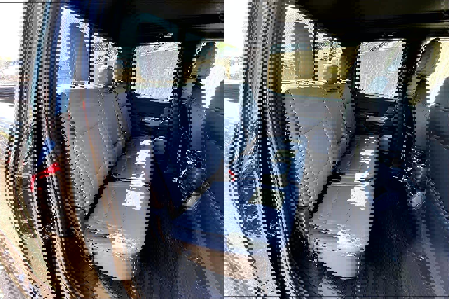 Certified 2025 Ford F150 Lightning Lariat w/ Max Trailer Tow Package image 19