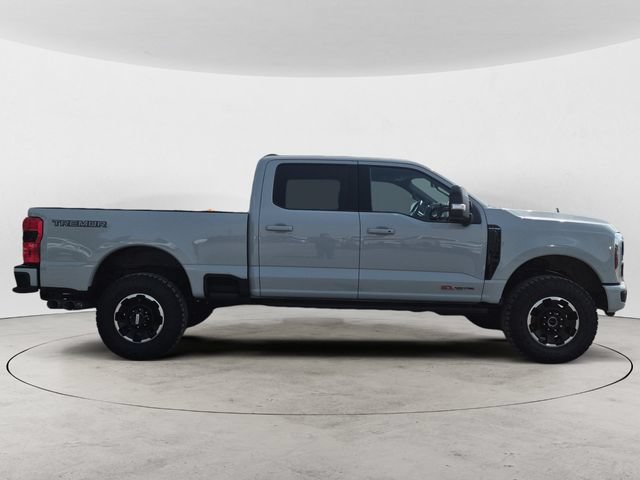 Certified 2025 Ford F350 Platinum w/ Tremor Off-Road Package AWD/4WD image 4