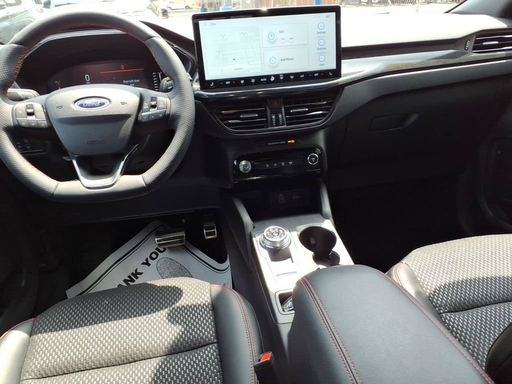 Certified 2024 Ford Escape ST-Line w/ Tech Pack #1 AWD/4WD image 12
