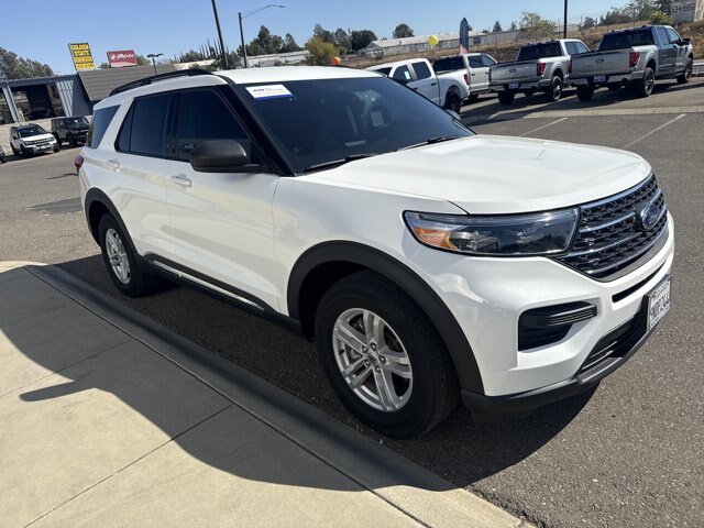 Certified 2024 Ford Explorer XLT AWD/4WD image 7