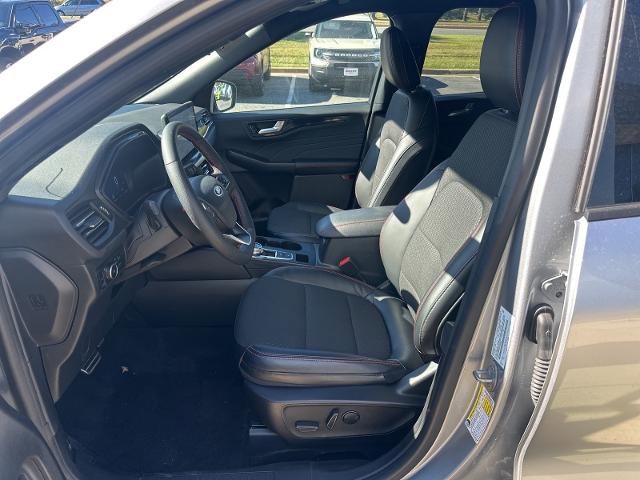 Certified 2023 Ford Escape ST-Line Select w/ Tech Pack #2 image 8
