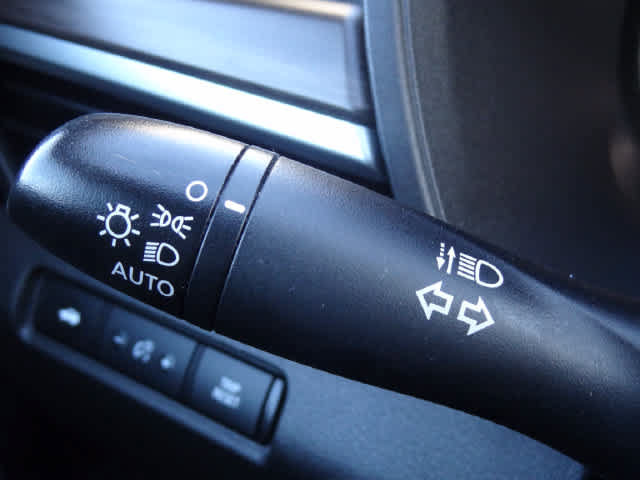 Used 2024 Nissan Altima 2.5 SV FWD image 21