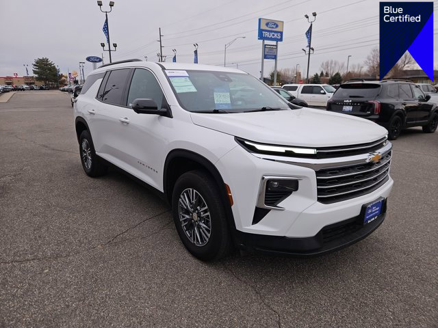 Used 2024 Chevrolet Traverse LT