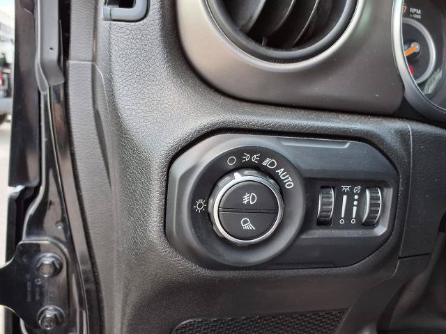 Used 2020 Jeep Gladiator Sport w/ Quick Order Package 23S AWD/4WD image 13