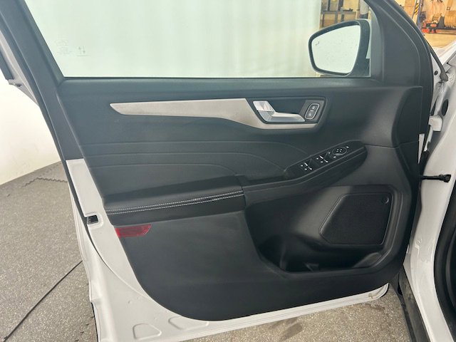 Certified 2021 Ford Escape SE FWD image 9