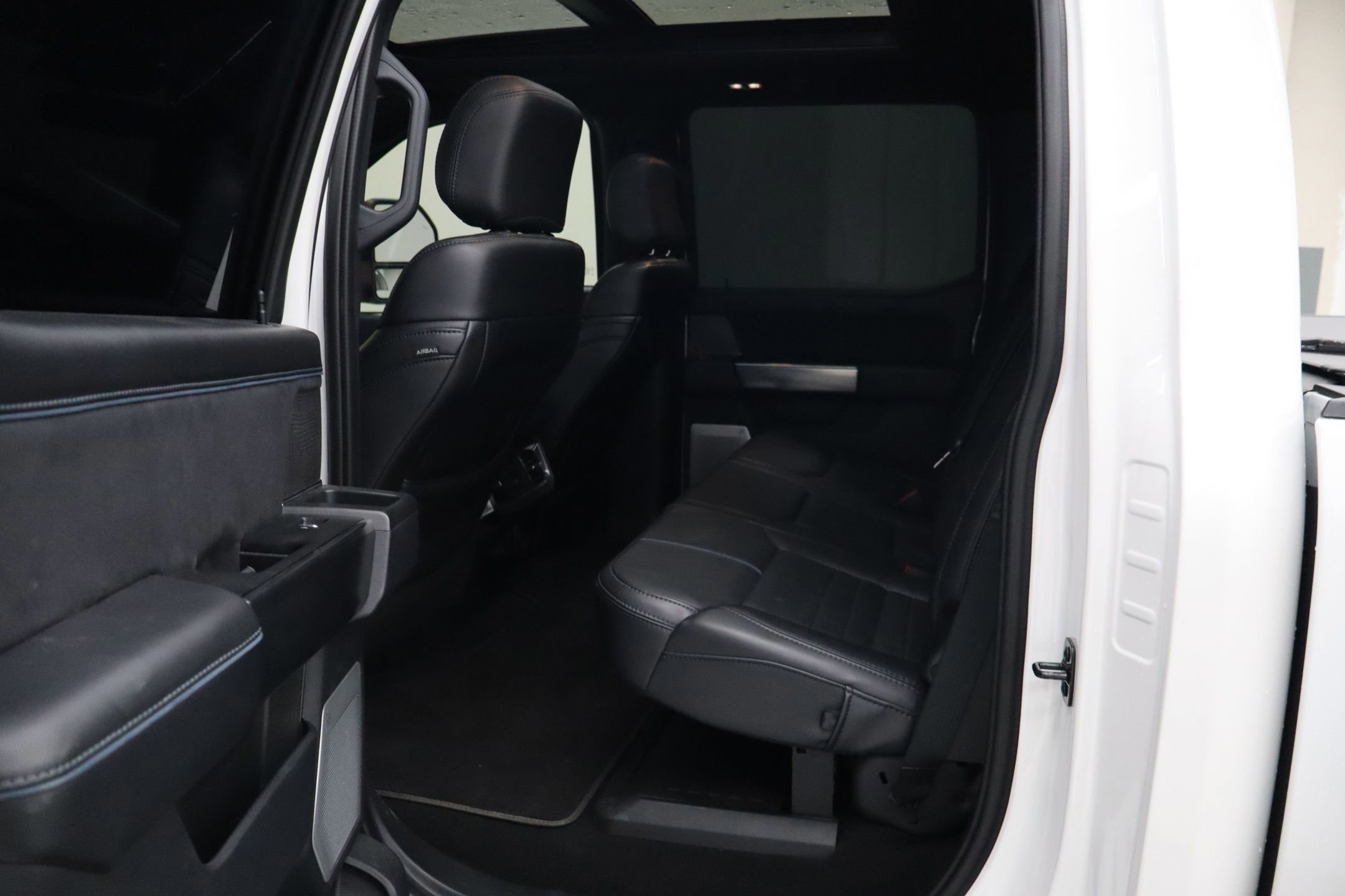 Certified 2025 Ford F250 Platinum image 41