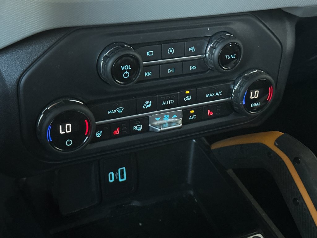 Certified 2023 Ford Bronco Badlands AWD/4WD image 20