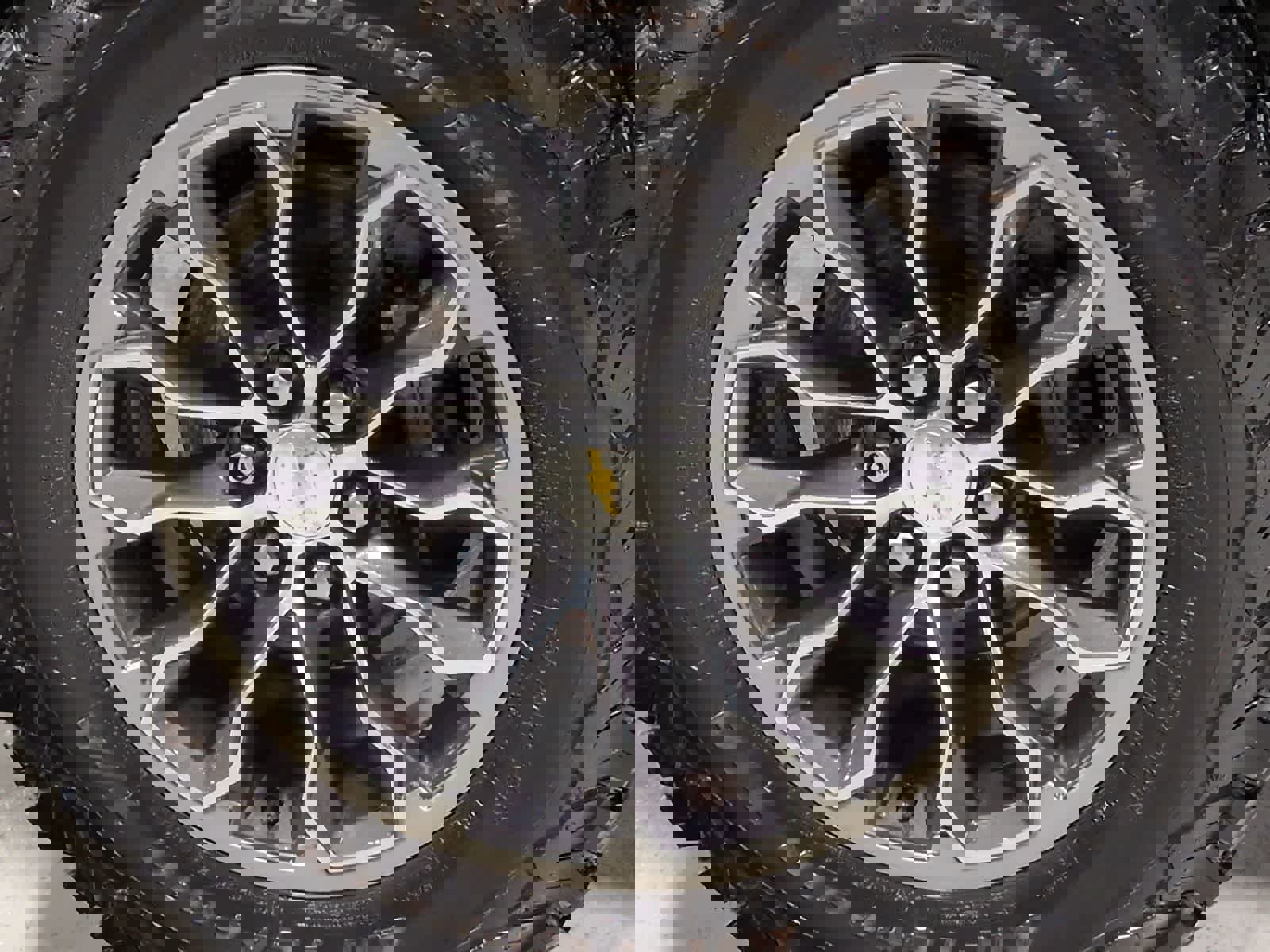 Used 2017 Chevrolet Colorado ZR2 w/ LPO, Premium Interior Package image 6