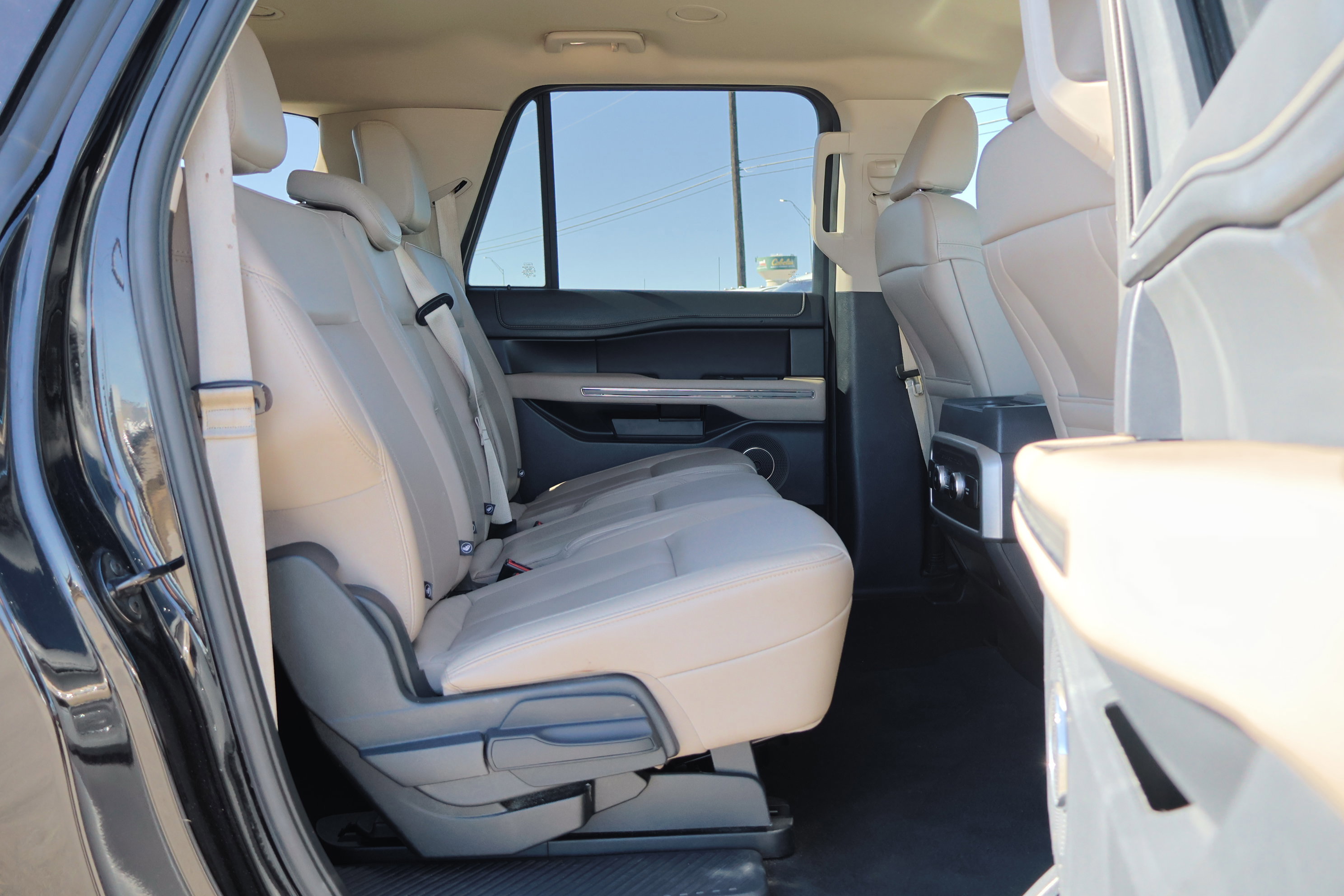 Certified 2024 Ford Expedition Max XLT image 37