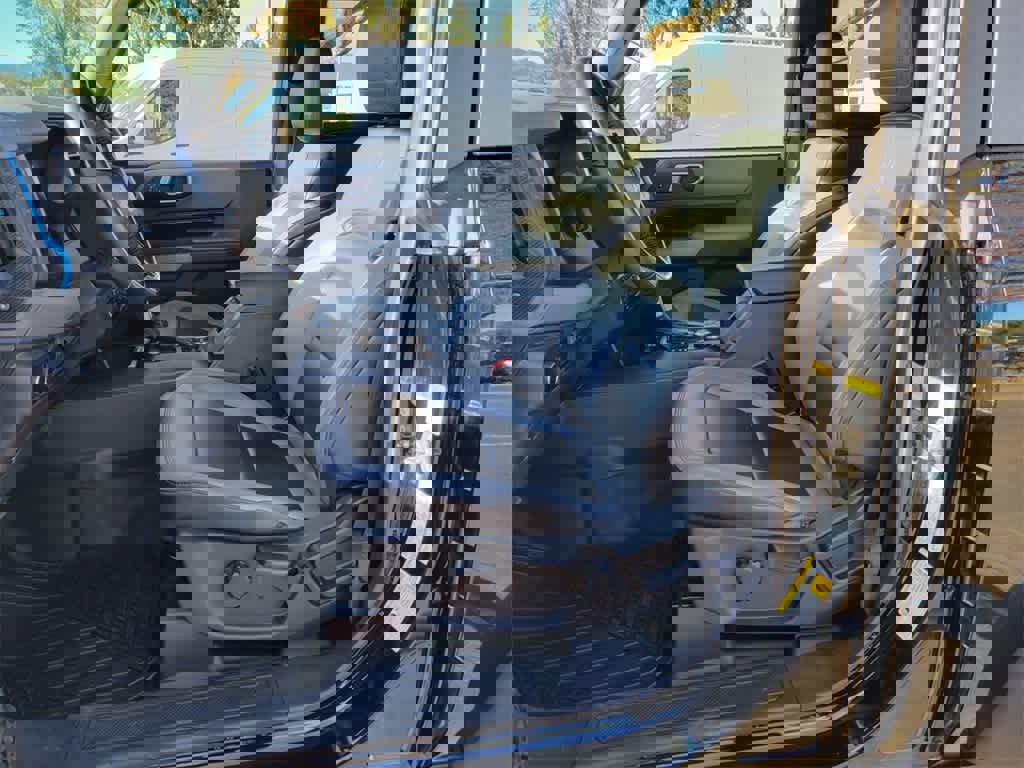 Certified 2023 Ford Bronco Black Diamond w/ Sasquatch Package image 11