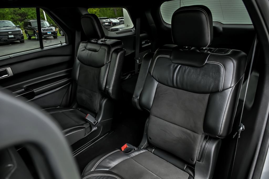 Certified 2022 Ford Explorer ST AWD/4WD image 18