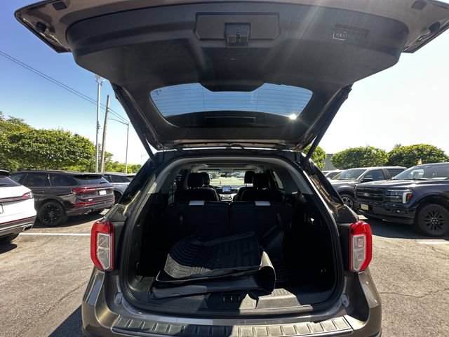 Certified 2021 Ford Explorer XLT w/ Equipment Group 202A AWD/4WD image 42