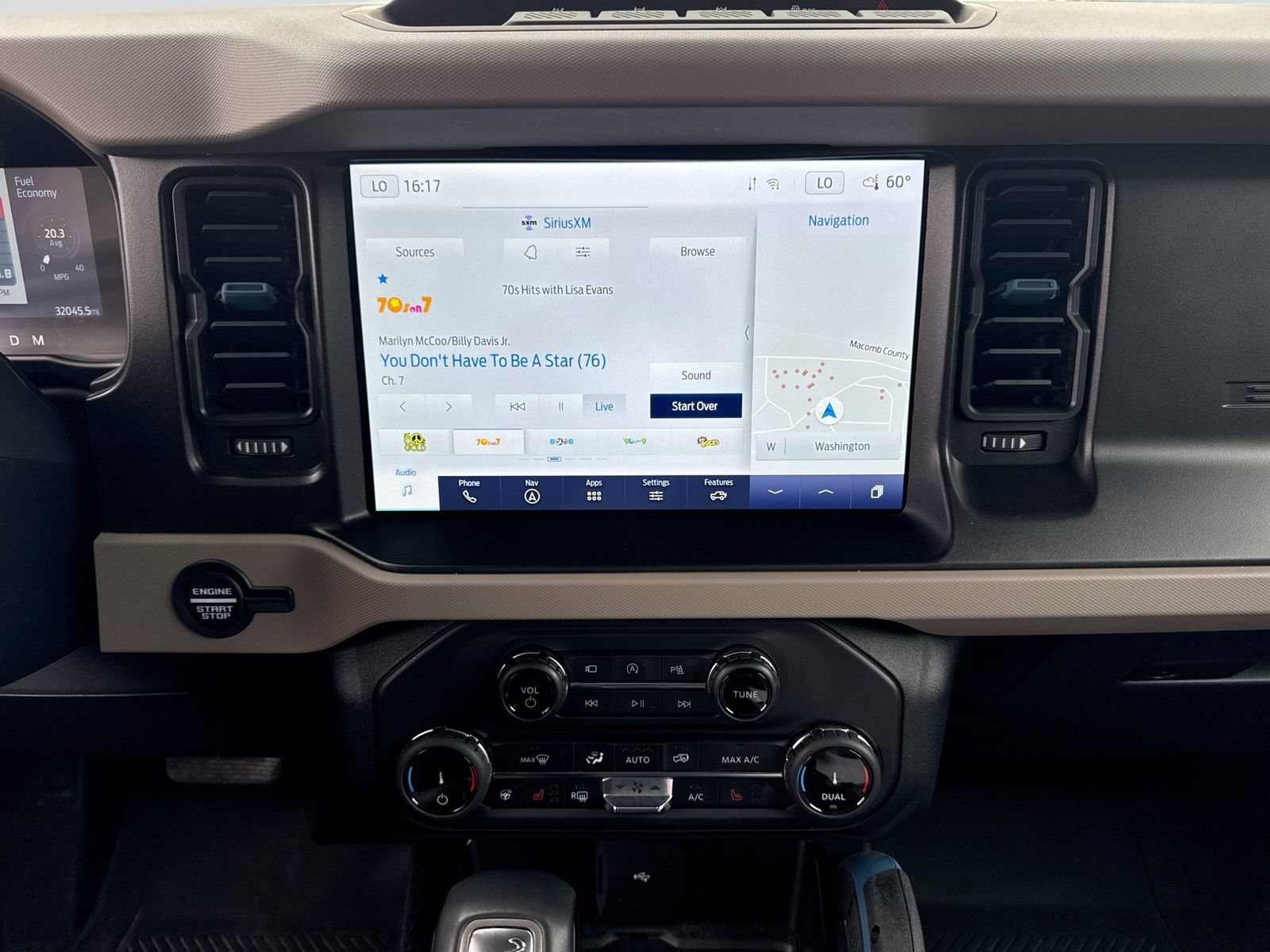 Certified 2022 Ford Bronco Wildtrak AWD/4WD image 32