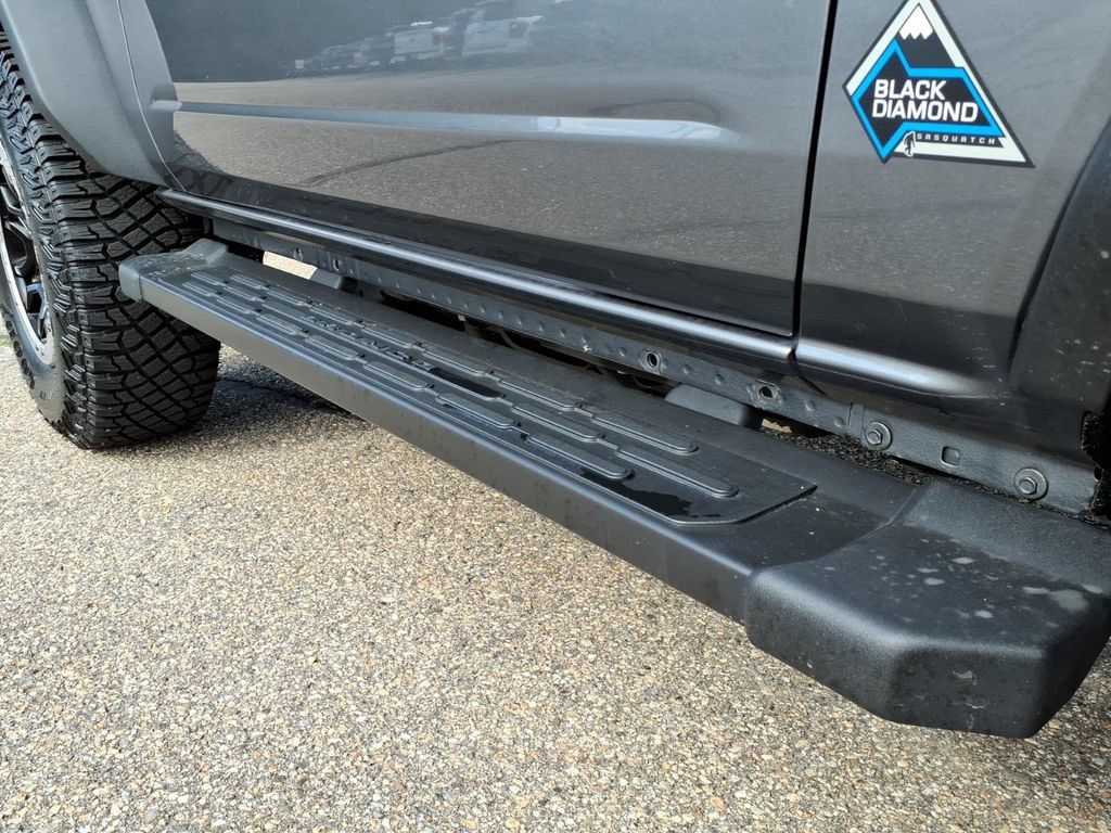 Certified 2021 Ford Bronco Black Diamond w/ Sasquatch Package AWD/4WD image 11