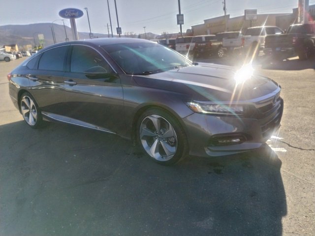 Used 2018 Honda Accord Touring image 1