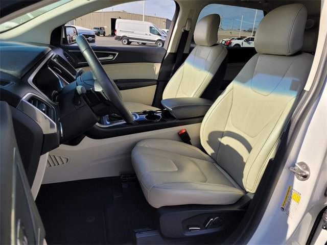 Certified 2018 Ford Edge Titanium w/ Technology Package image 9