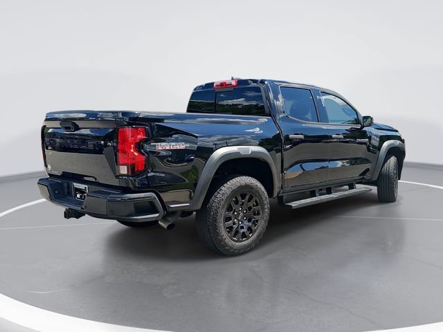 Used 2025 Chevrolet Colorado Trail Boss AWD/4WD image 3