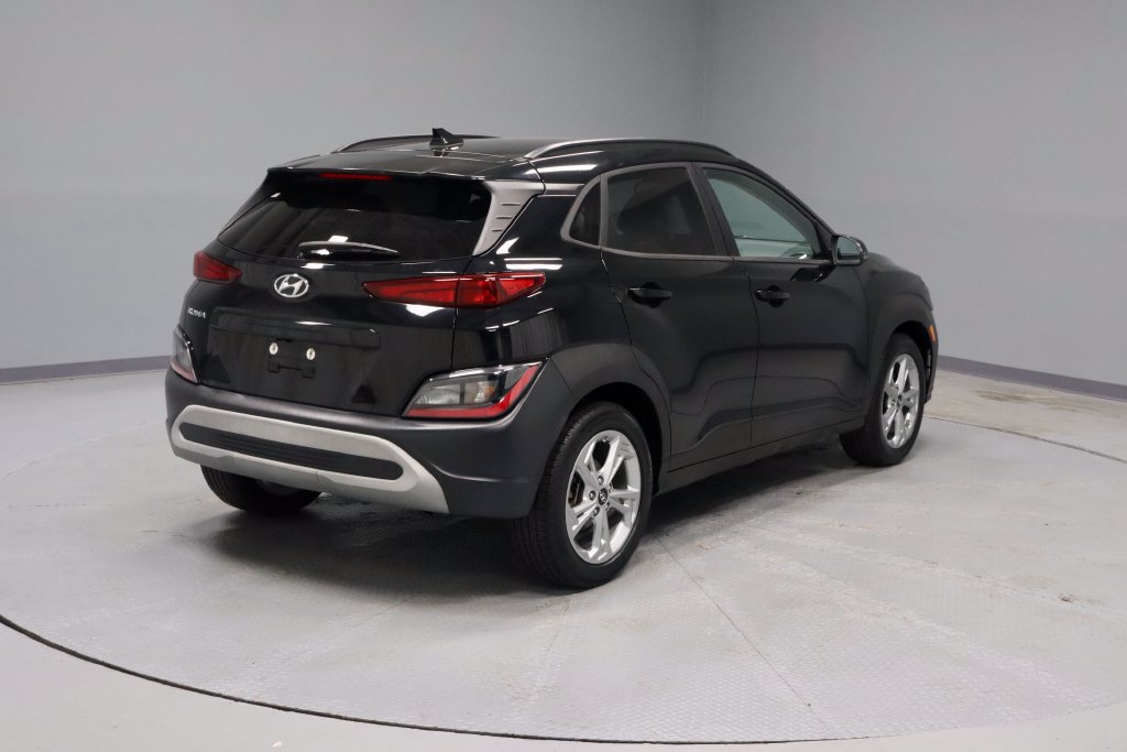 Used 2023 Hyundai Kona SEL w/ Cargo Package FWD image 9