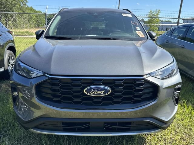 Certified 2025 Ford Escape ST-Line Select AWD/4WD image 8